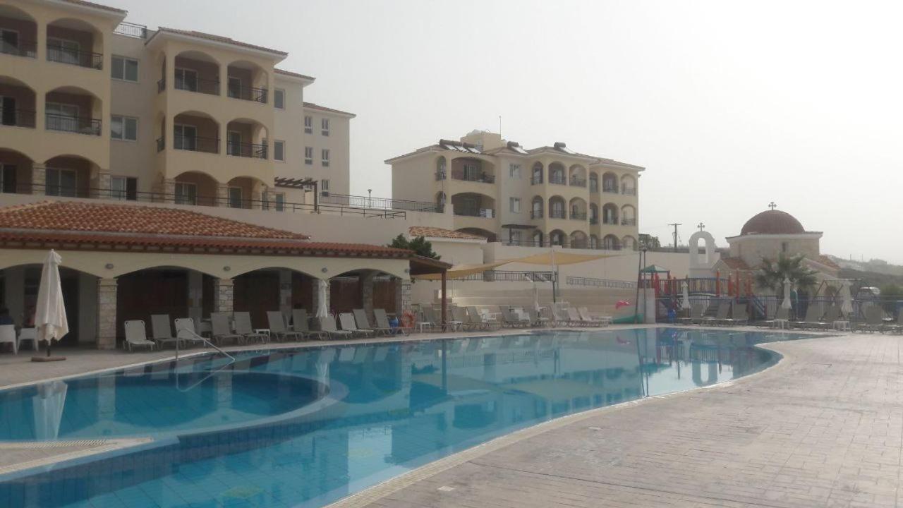 Cozy 2 Bedrooms Apartment In Complex With Swimming Pools And Beautiful View Paphos Ngoại thất bức ảnh