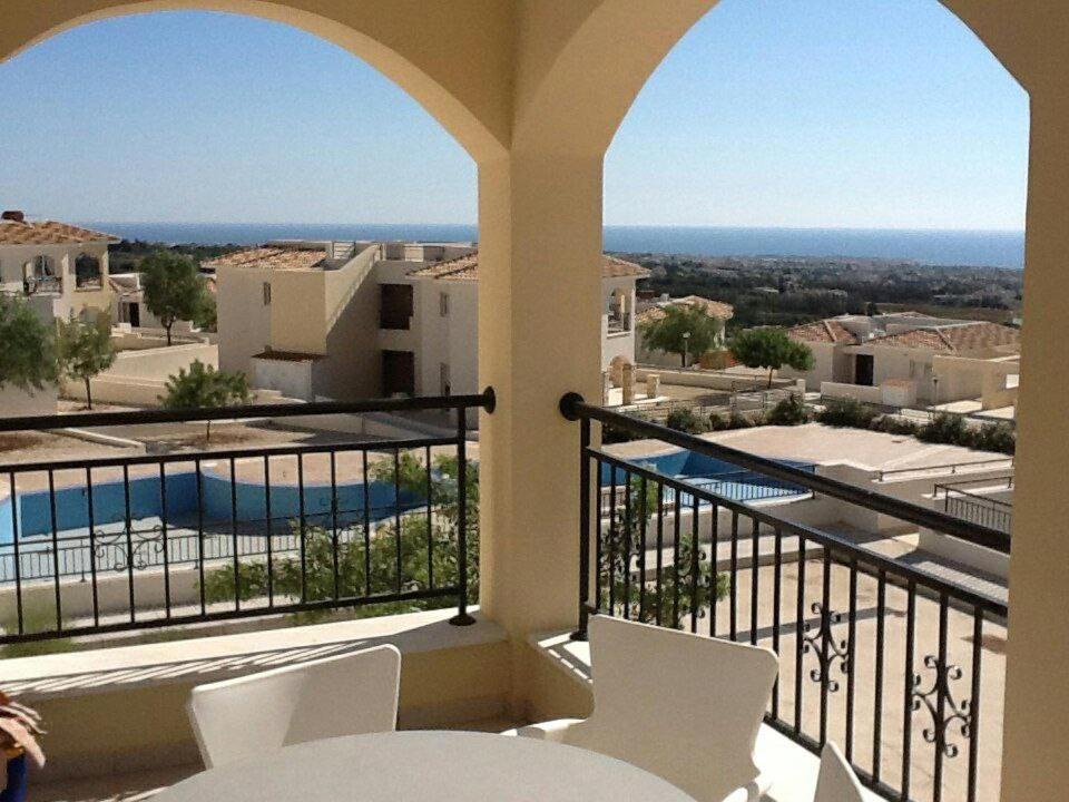 Cozy 2 Bedrooms Apartment In Complex With Swimming Pools And Beautiful View Paphos Ngoại thất bức ảnh